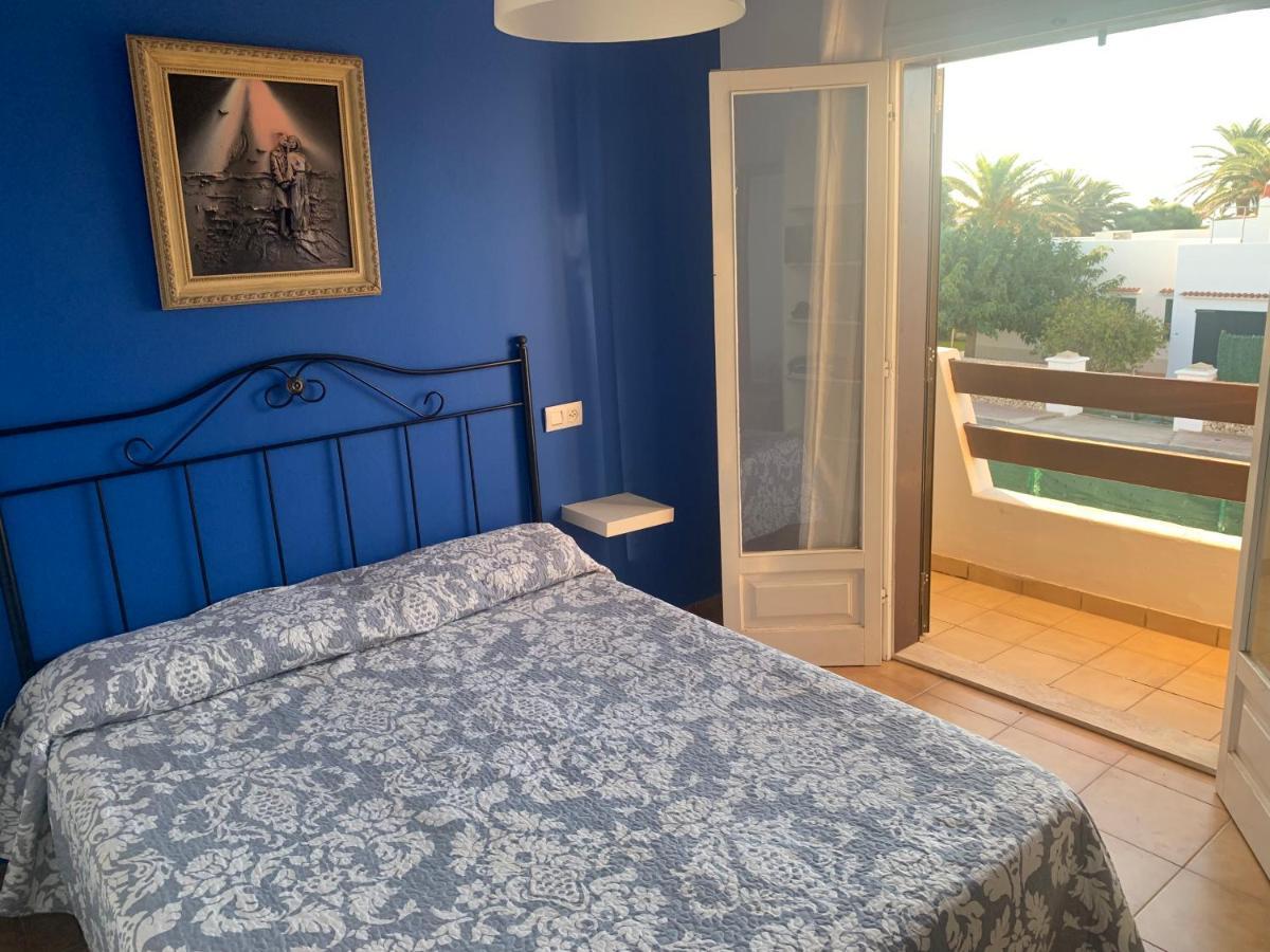 Villa Gran Casa Con Bonito Jardin à Cala'N Bosch  Extérieur photo